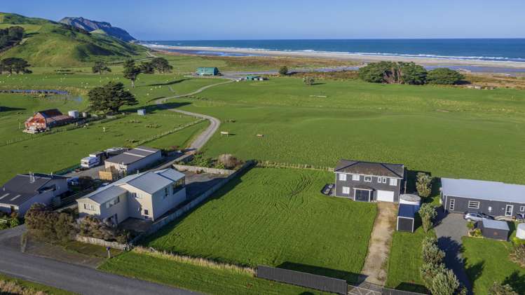 79 Seaview Road Herbertville_15