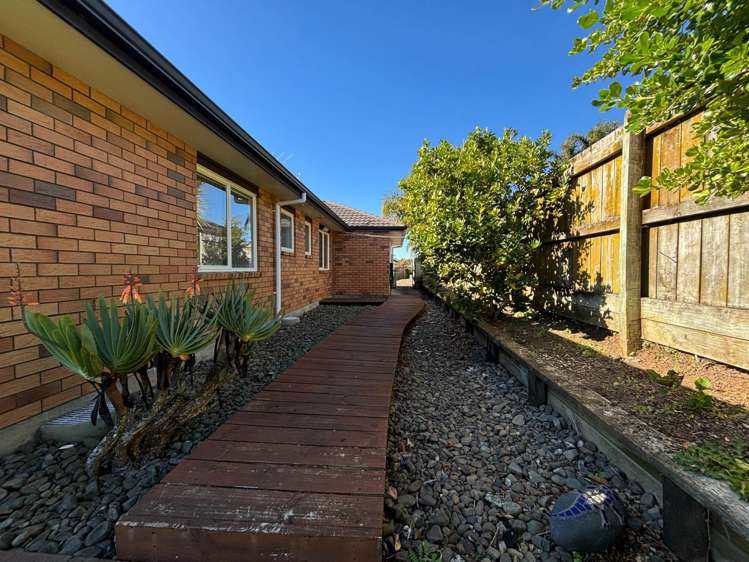 30 Ranchod Terrace Pukekohe_17