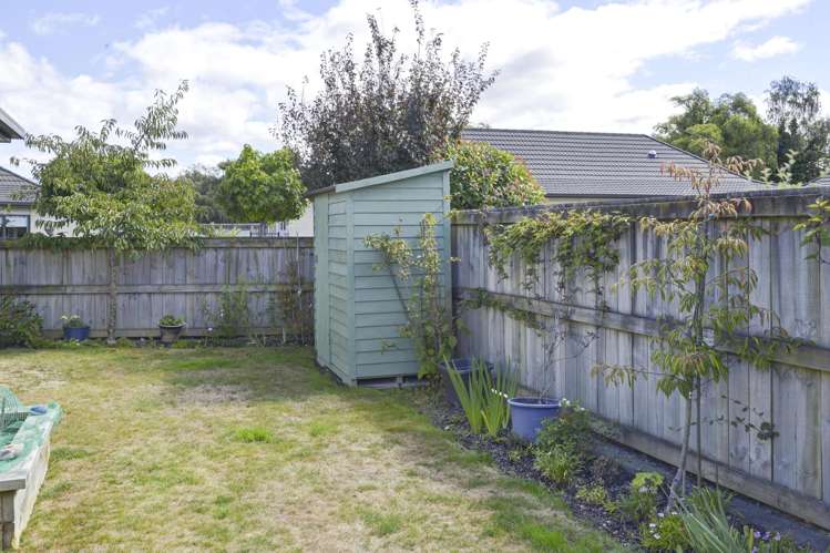 4 Ashmore Park Carterton_17