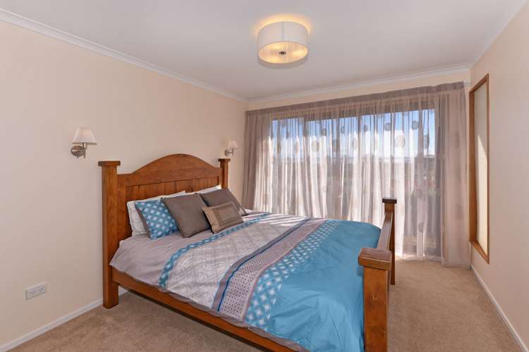 40 Angelus Avenue Richmond_11