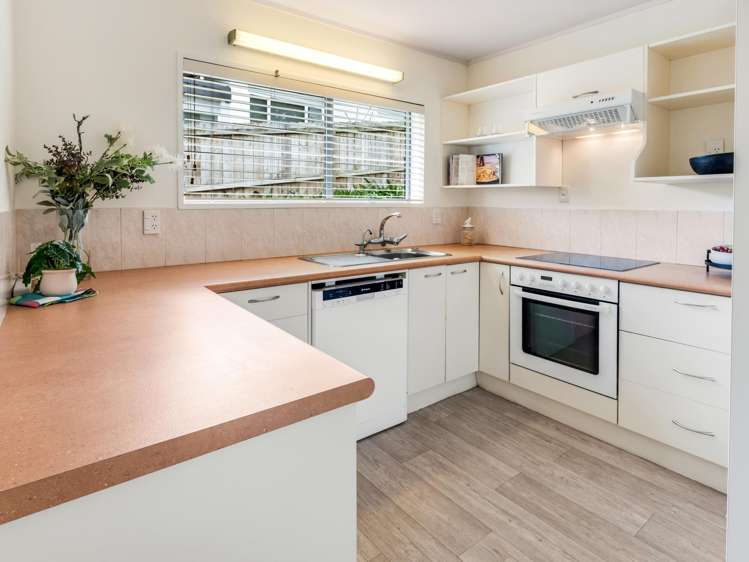 2/1 Bramley Drive Farm Cove_5