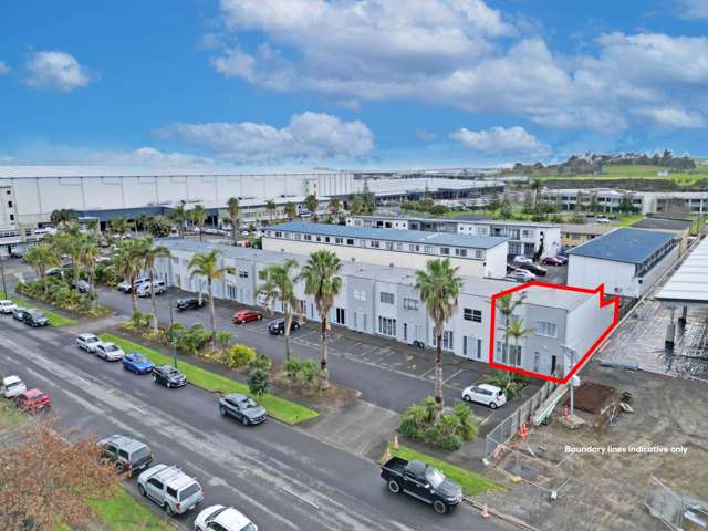 BOTANY SOUTH LIVE / WORK UNIT FOR SALE