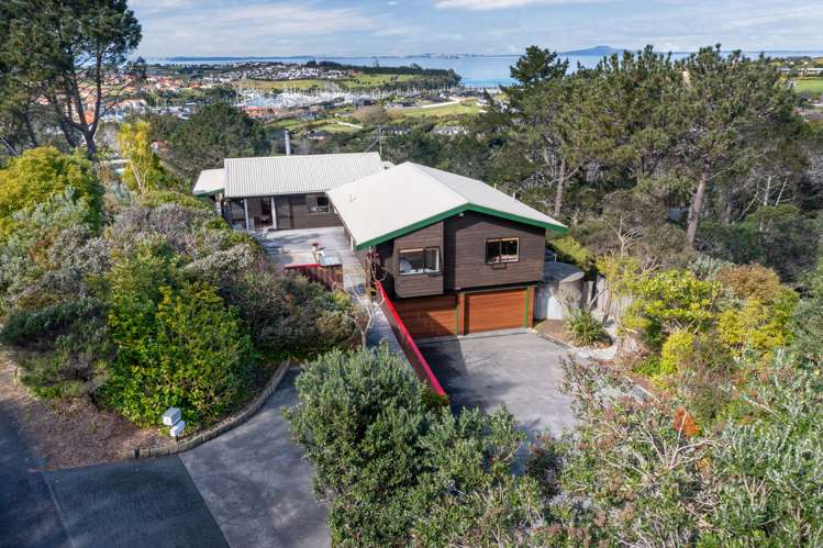 8 Clayden Drive Gulf Harbour_27