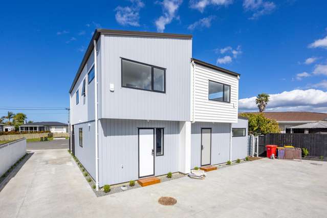 New 3 beds 2 bath + Carpark from $650k