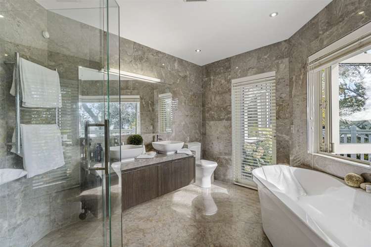 18 Beacon Road Riverhead_36