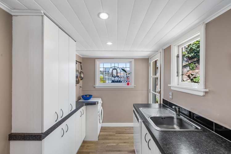 19 Hawkhurst Road Lyttelton_14