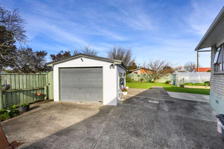 21 Flower Street Bulls_32