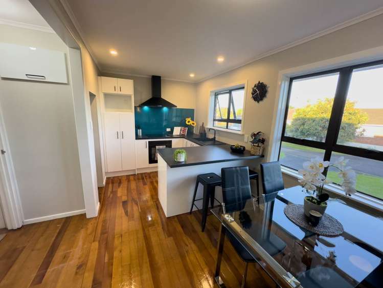 9/17 Kings Road Panmure_7