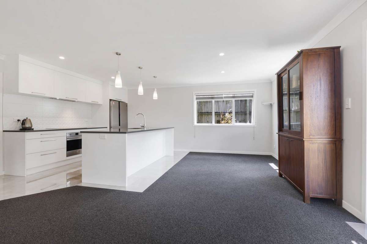 20 Regis Park Drive_1