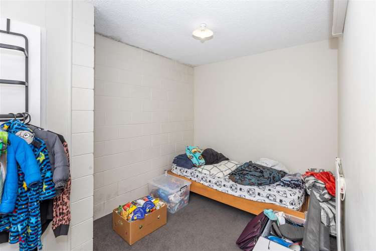 226 Old Farm Road Hamilton East_5