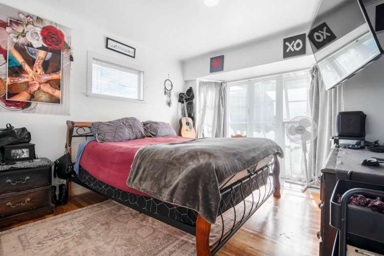 19 Edgerton Road Te Atatu Peninsula_14