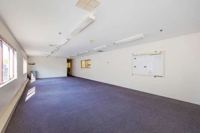 Unit B/54 Greenmount Drive East Tamaki_3