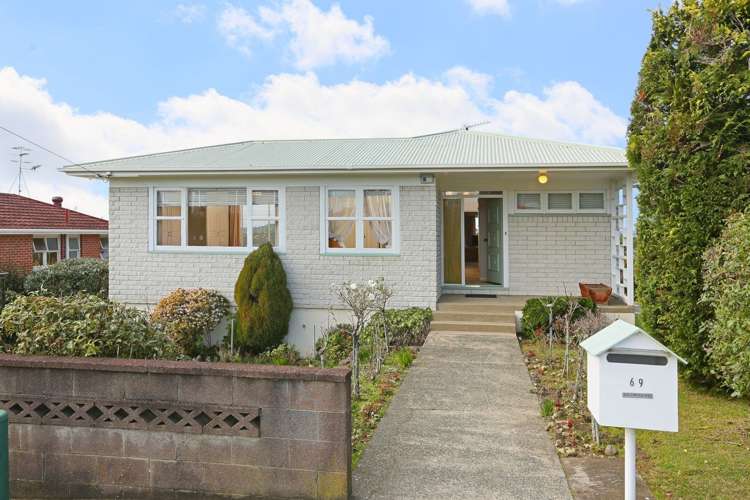 69 Tirimoana Road Te Atatu South_5