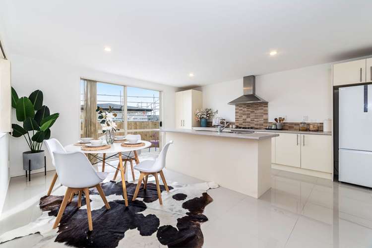 33 Masons Road Oteha_6