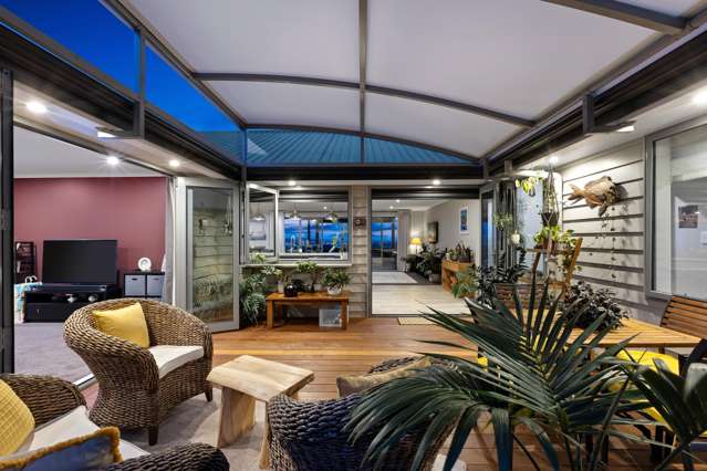 8 Woodridge Drive Stanmore Bay_4