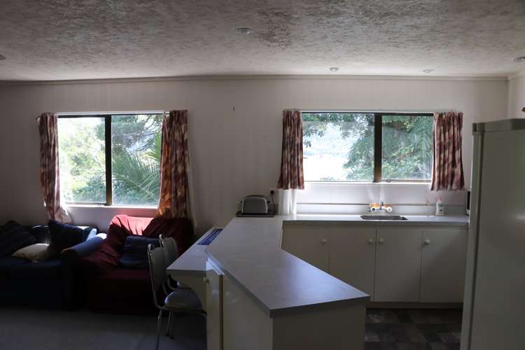 7 Sandy Bay Road Kenepuru Sound_6