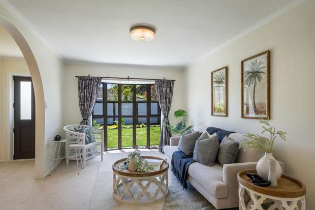 6 Charnwood Grove Waikanae_1