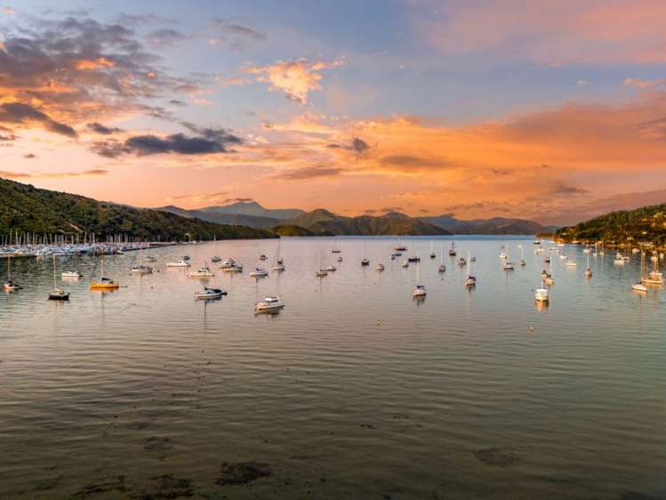 10/45 Beach Road Waikawa_28