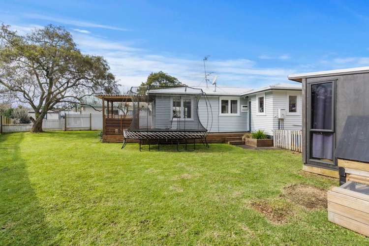 27b Chilcott Road Henderson_14