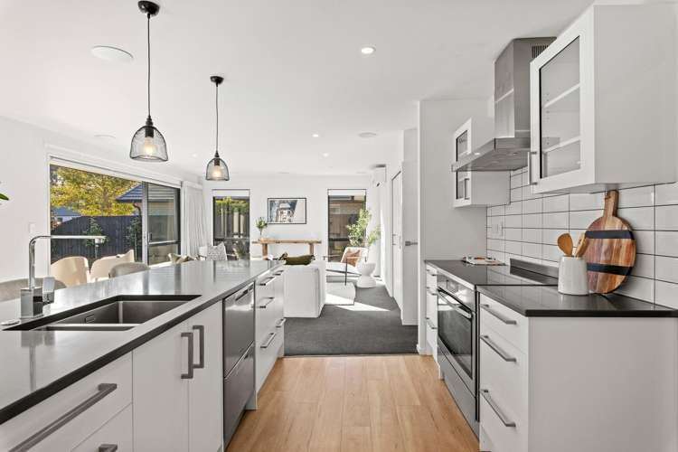 10 Emma Street Marshland_4