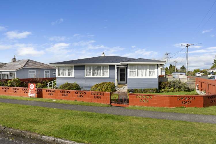 65 Cloten Road Stratford_2