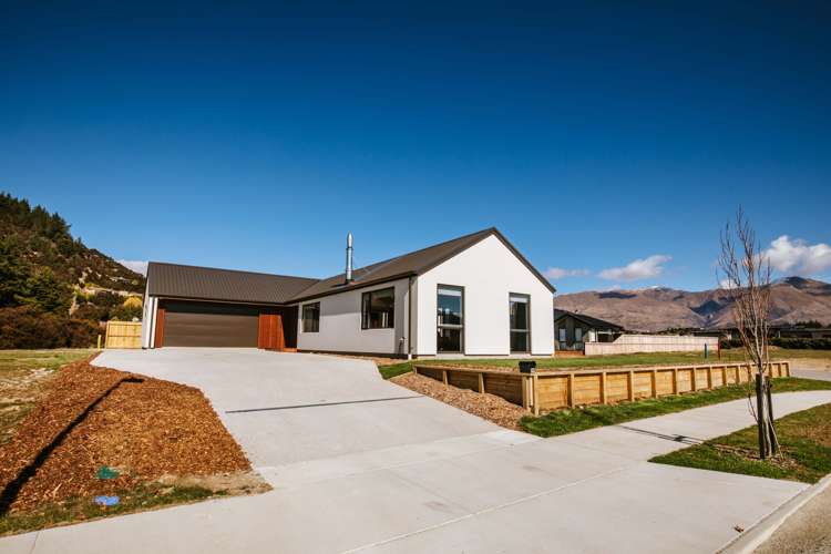 19 Pounamu Avenue Albert Town_15