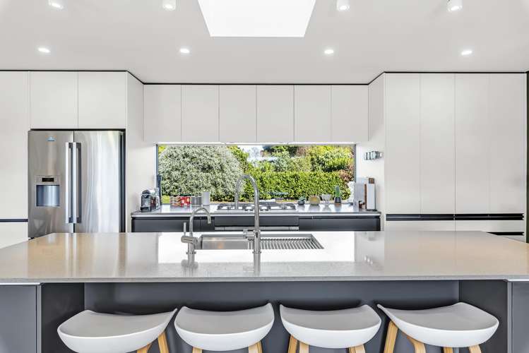 1037 State Highway 1 Te Horo_2