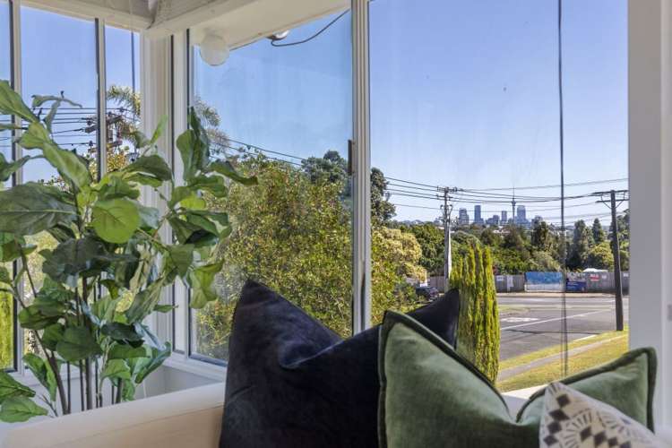 6/40 Lake Road Narrow Neck_2