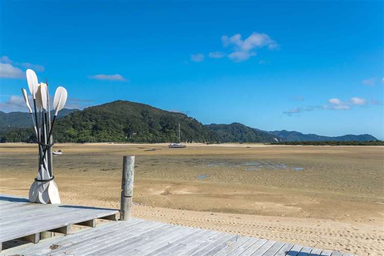 29 Awaroa Inlet Awaroa Bay_23