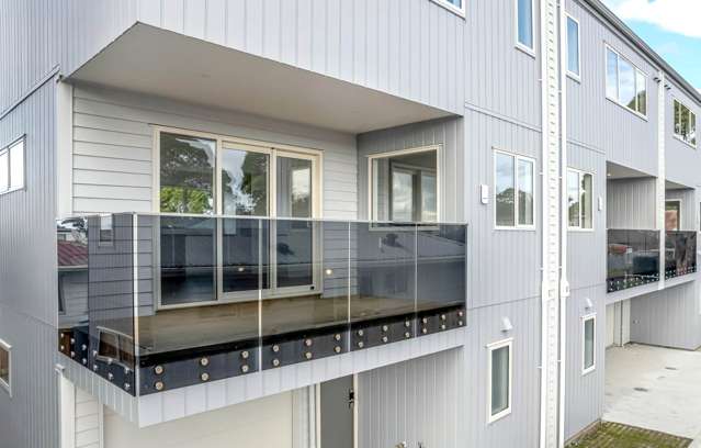 Brand New  Freehold  Spacious