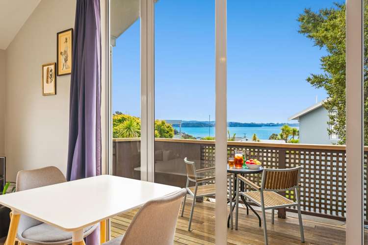 17 Deerness Crescent Algies Bay_28
