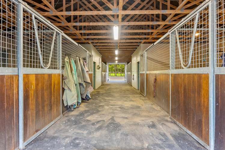 744 Waitakere Road and 42 Dysart Lane Kumeu_17