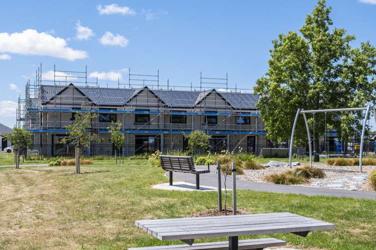 3/8 Akoranga Place Hornby_1