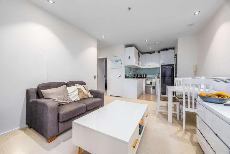 21B/16 Gore Street Auckland Central_12