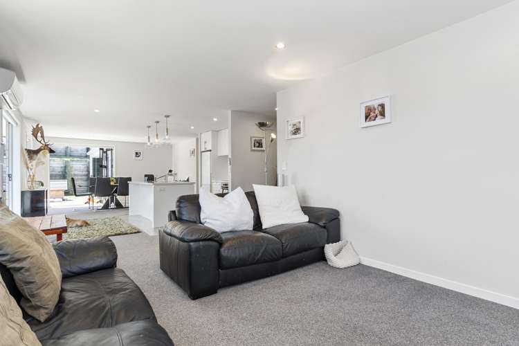 101 Ballintoy Park Drive Welcome Bay_5