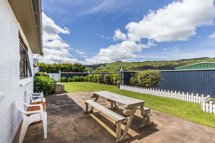 31 Gladys Scott Place Tawa_23