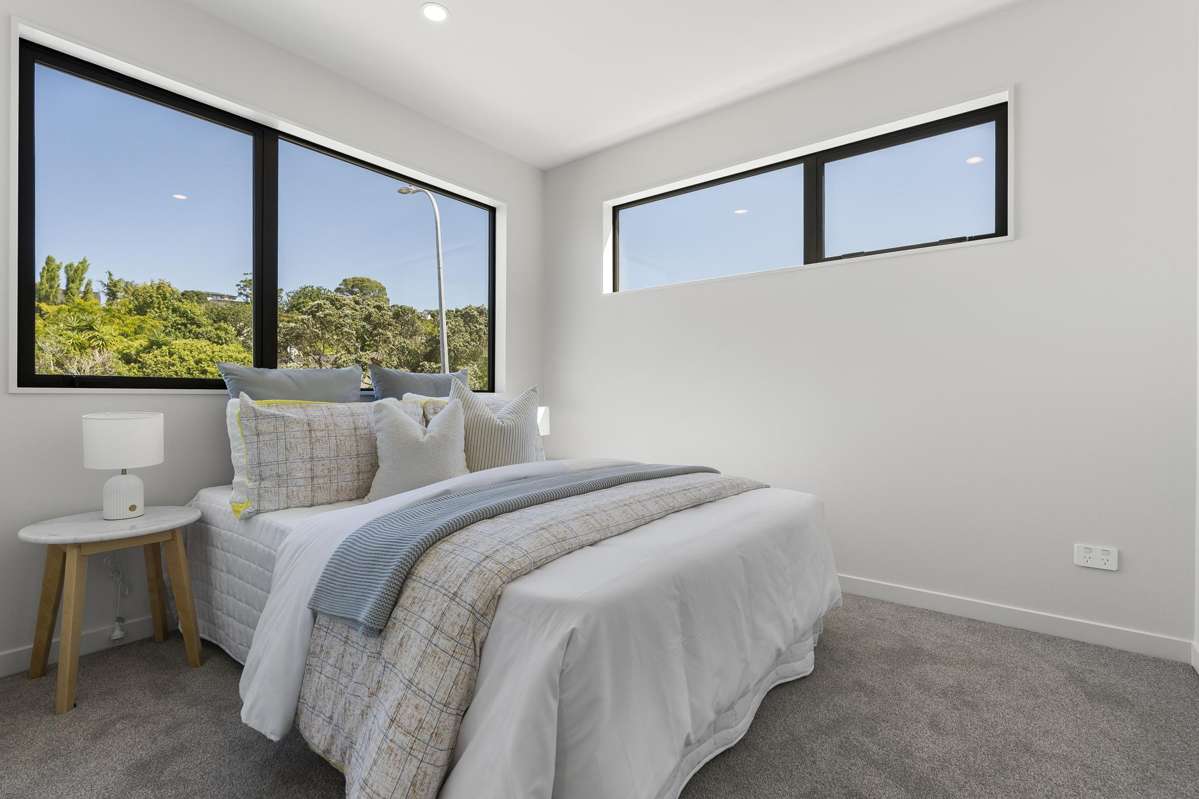 Lot1 & 5/72 Langana Avenue_1