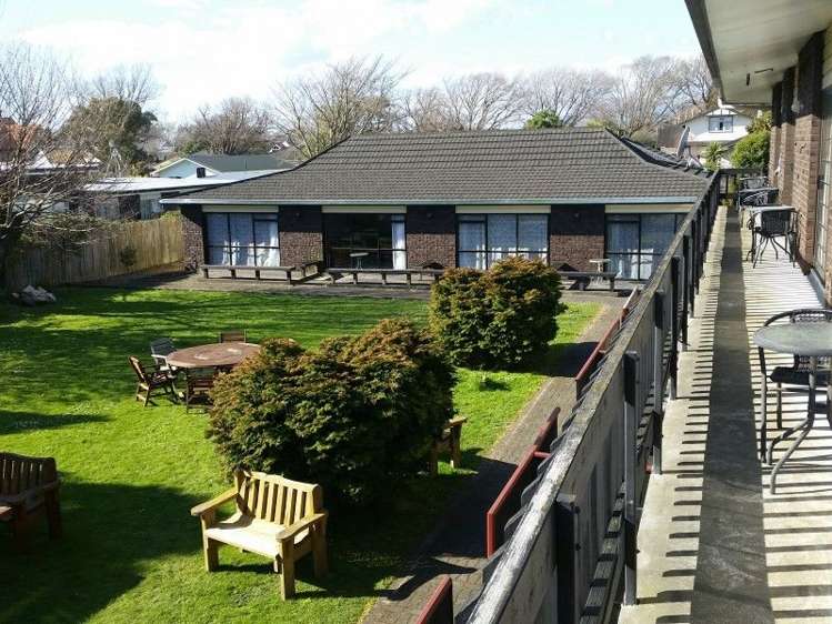 167 Fitzherbert Avenue West End_15