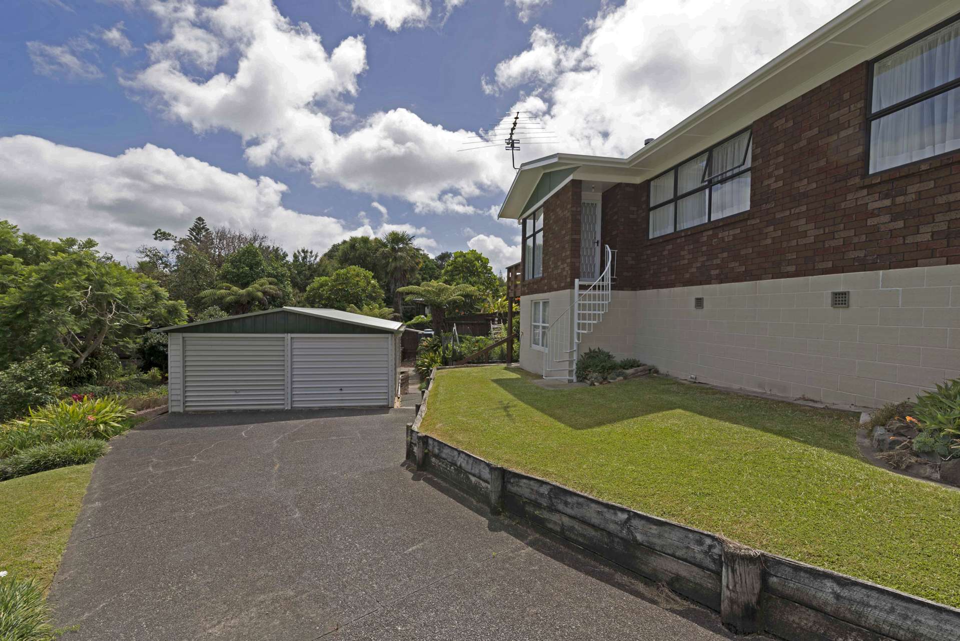 23 Robert Burke Place Henderson_0