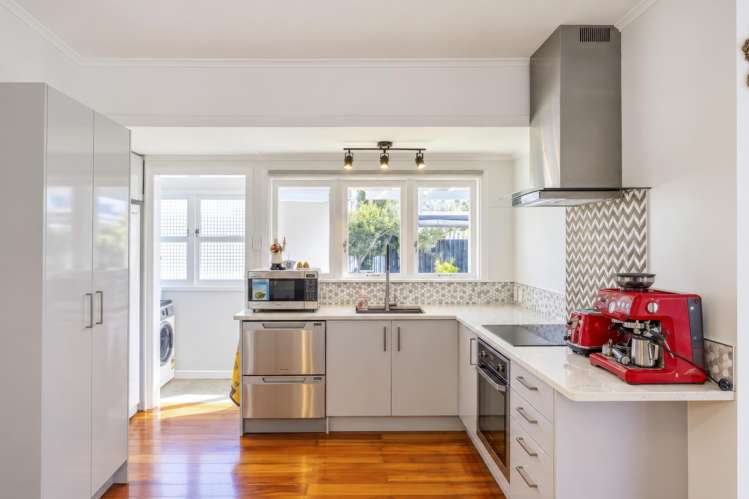 1/180 Lake Road Northcote_13