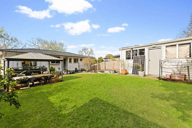 31 Mirrabooka Avenue Botany Downs_3