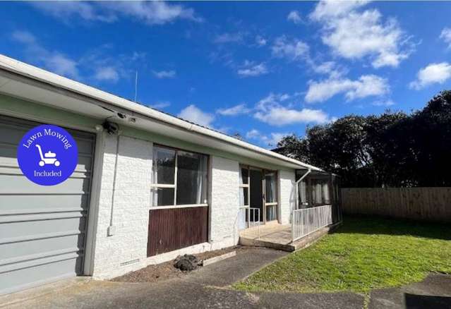 Two bedroom plus conservatory in Mt Roskill
