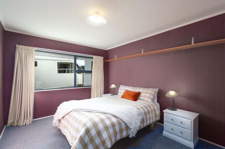 328 Princes Drive Britannia Heights_25