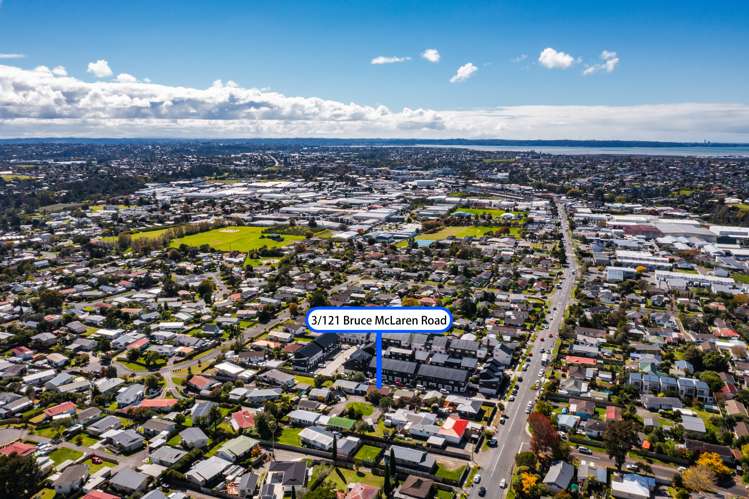 3/121 Bruce Mclaren Road Henderson_25