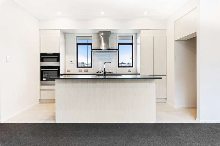 21 Couldrey Crescent Red Beach_9