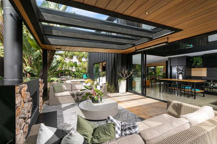 60 Churchouse Road Greenhithe_11