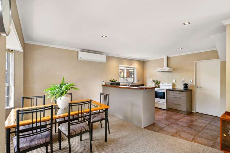 23b Beach Road Otumoetai_4