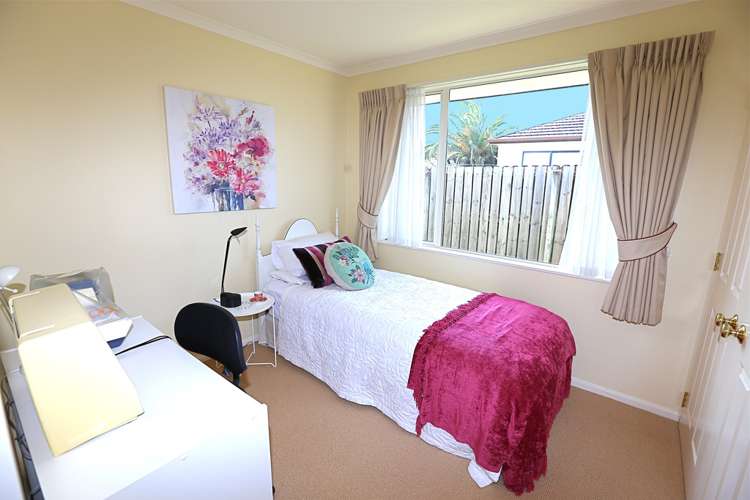 53 Newbliss Crescent East Tamaki Heights_11