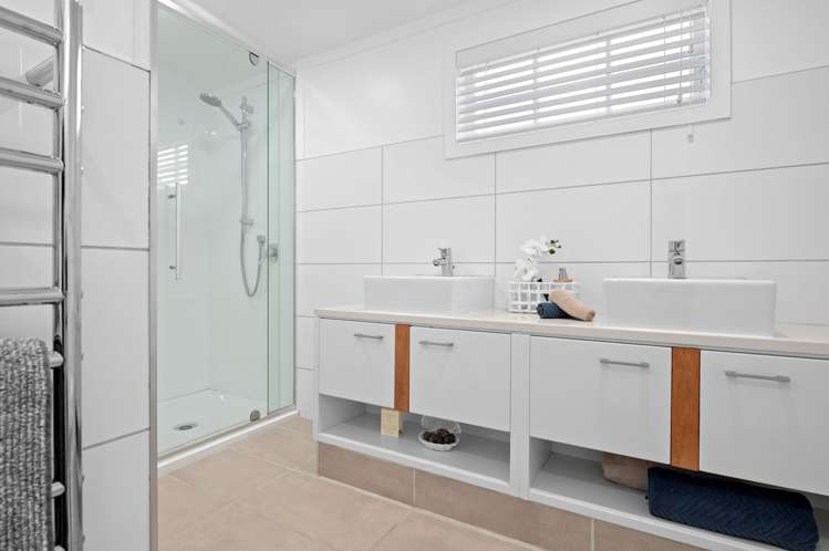 6 Johnson Street Dinsdale_24