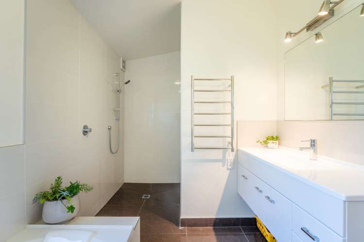 394 Huia Road Titirangi_20